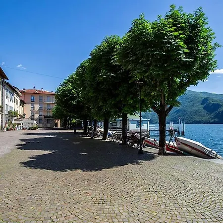 With View, Sauna And Air Conditioning Mandello del Lario
